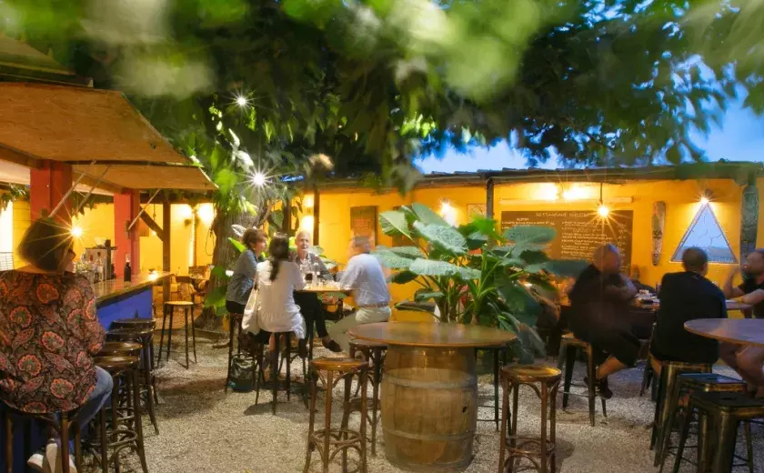 Marisol bar